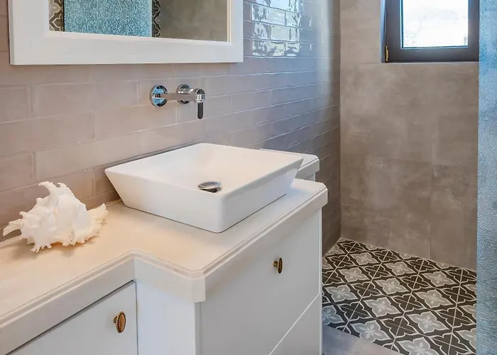Olive Haven-3br-private Parking-balcony Апартаменты