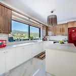 Apartmán Olive Haven-3br-private Parking-balcony