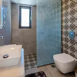 Olive Haven-3br-private Parking-balcony Kos