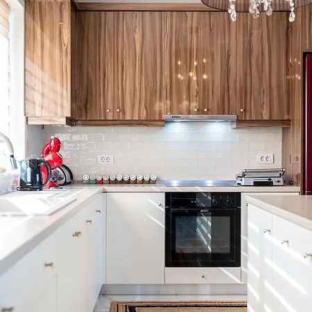 Apartament Olive Haven-3br-private Parking-balcony