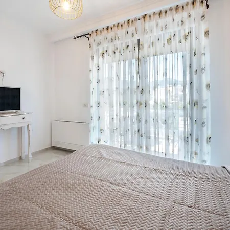 Olive Haven-3br-private Parking-balcony Apartman Kosz