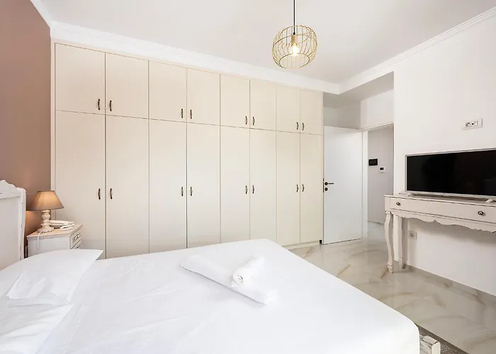 Olive Haven-3br-private Parking-balcony *