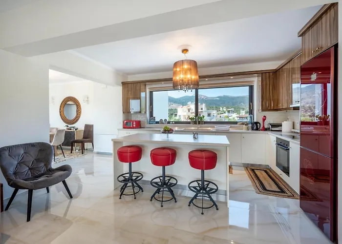 Апартаменты Olive Haven-3br-private Parking-balcony Кос