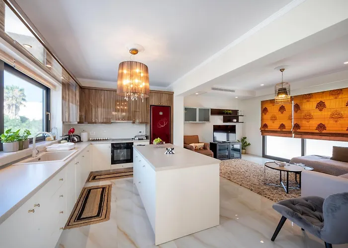 Olive Haven-3br-private Parking-balcony Апартаменты Кос