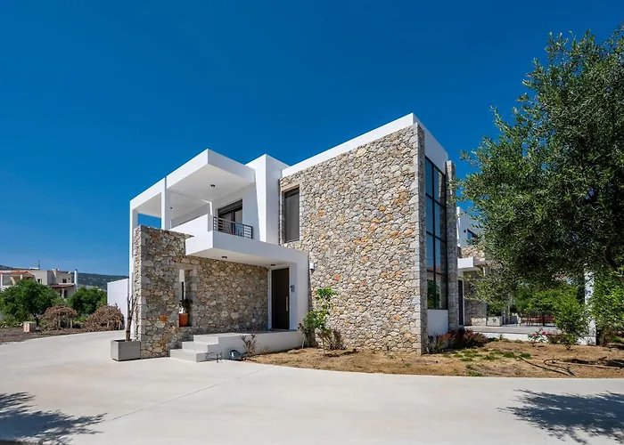 Olive Haven-3br-private Parking-balcony