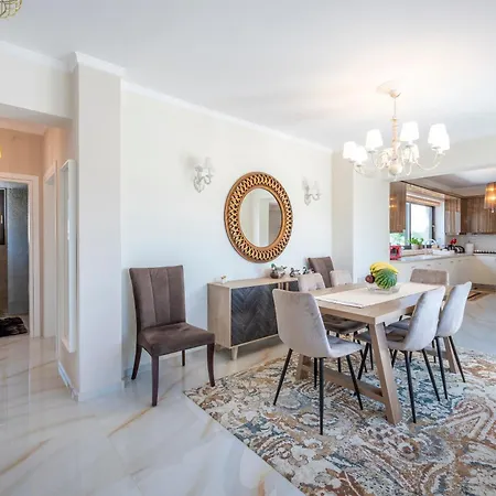 Olive Haven-3br-private Parking-balcony