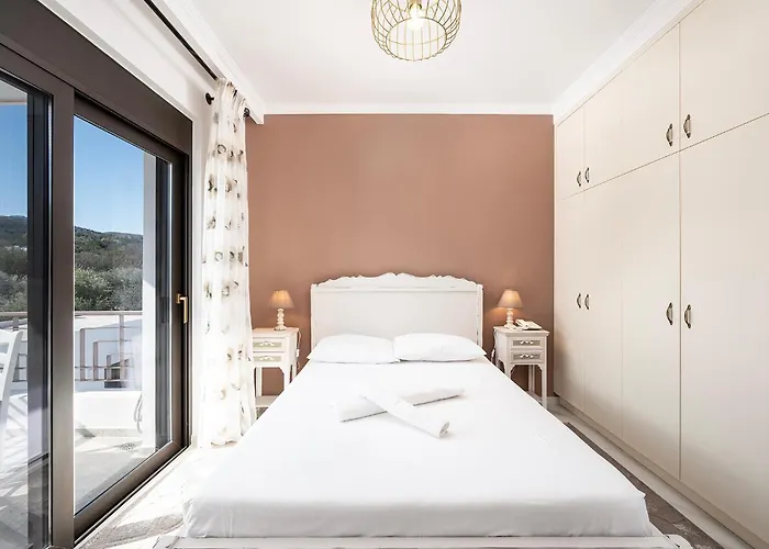 Olive Haven-3br-private Parking-balcony Apartament