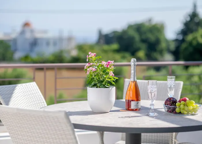 Apartament Olive Haven-3br-private Parking-balcony